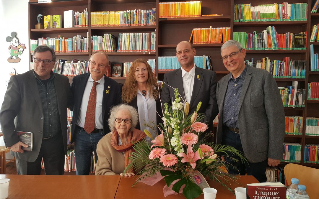 ES PRESENTA EL LLIBRE DE TERESA JUVÉ “L’ARBRE TRENCAT” A BEGUR