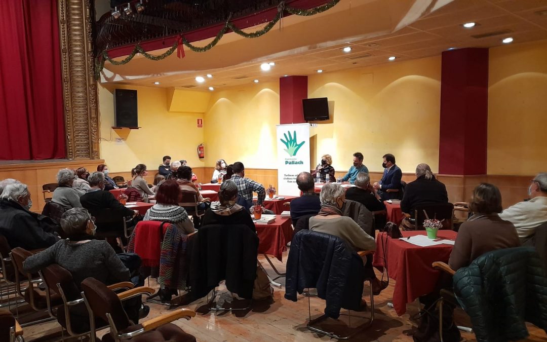 VII TERTÚLIES PALLACH, amb Núria Esponellà. Pedagoga i escriptora i Jordi Grau. Optimista i perseverant. Moderen: David Galceran i Roser Bagué. Teatre del Centre Fraternal de Palafrugell 14-03-2022