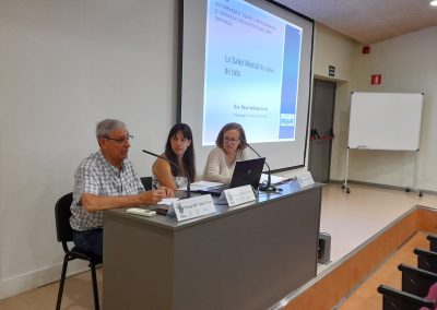 VIII JORNADA DE PROFESSIONALS I EQUIPS D’INFÀNCIA I ADOLESCÈNCIA. TEMA: LA SALUT MENTAL INFANTOJUVENIL, COSA DE TOTS!  La Fundació Josep Pallach, amb col·laboració del grup de treball  CTIC del Baix Empordà, ha organitzat aquest divendres, dia 10 de juny, la VIII Jornada Pedagògica. La presència de la Dra. Rosa Sallaré Viola com a ponent ha propiciat el debat entre els professionals de l’educació assistents. Ha sigut un espai de reflexió, de compartir preocupacions i buscar estratègies a les dificultats existents.    Palafrugell 10-06-2022.