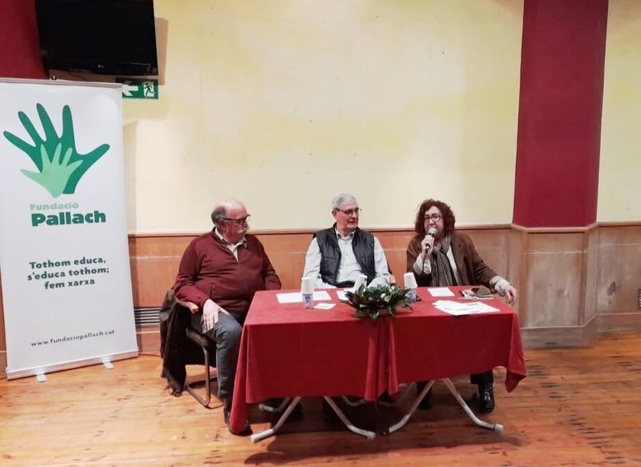 Segona convocatòria de les X Tertùlies Pallach, amb Rita Ferrer i Lluís Medir, gràcies per compartir els seus coneixements i vivències, també a Josep Maria Soler, per moderar l’acte i Antoni Casas per les seves caricatures. Teatre del Centre Fraternal de Palafrugell 17-03-2025