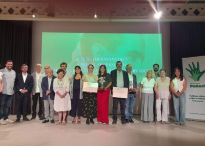 Aquest dimecres, es van lliurar els V Premis Josep Pallach “Empreses per l’Educació i el Compromís Social”, L’acte s’ha fet a la Sala d’Actes del Museu del Suro de Palafrugell. Els guardons han estat per Armacell Iberia, S.L.U. i Llet Nostra Alimentaria, S.L. per la seva tasca en la promoció de valors educatius i de compromís social. La vetllada va comptar amb la música d’havaneres del grup Port-bo, que va posar la banda sonora a un acte ple d’emoció i agraïment. Palafrugell 17-09-2025